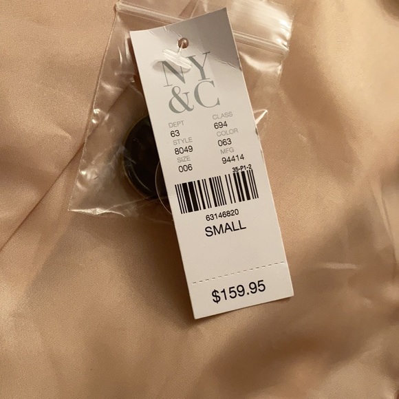 Womans Wool Coat - Picture 6 of 7